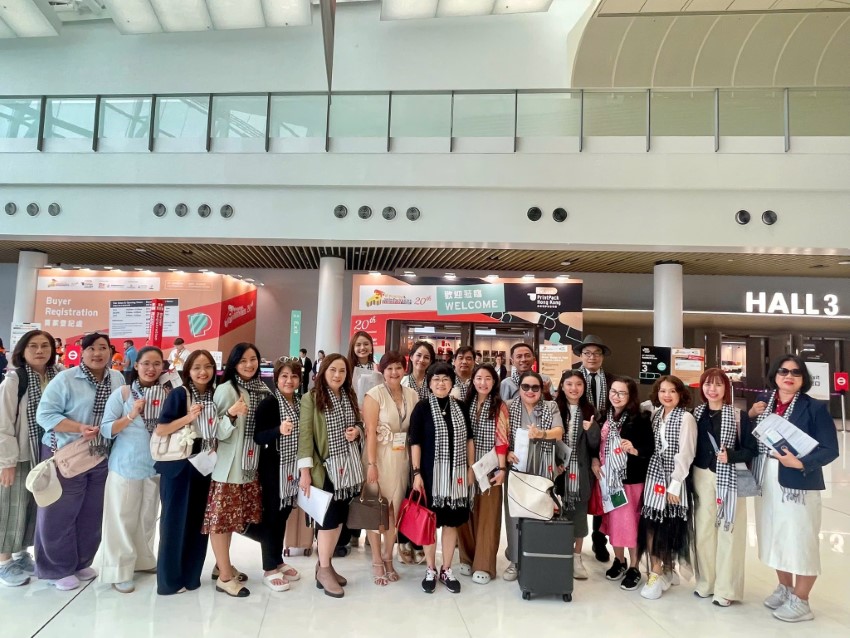 Đoàn doanh nghiệp Việt Nam tham dự Hội chợ triển lãm quốc tế Thời trang Hong Kong Fashion Instyle 2025